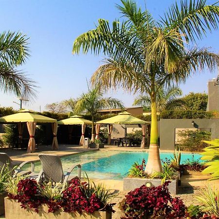 Urban Bliss Hotel Kabwe ภายนอก รูปภาพ